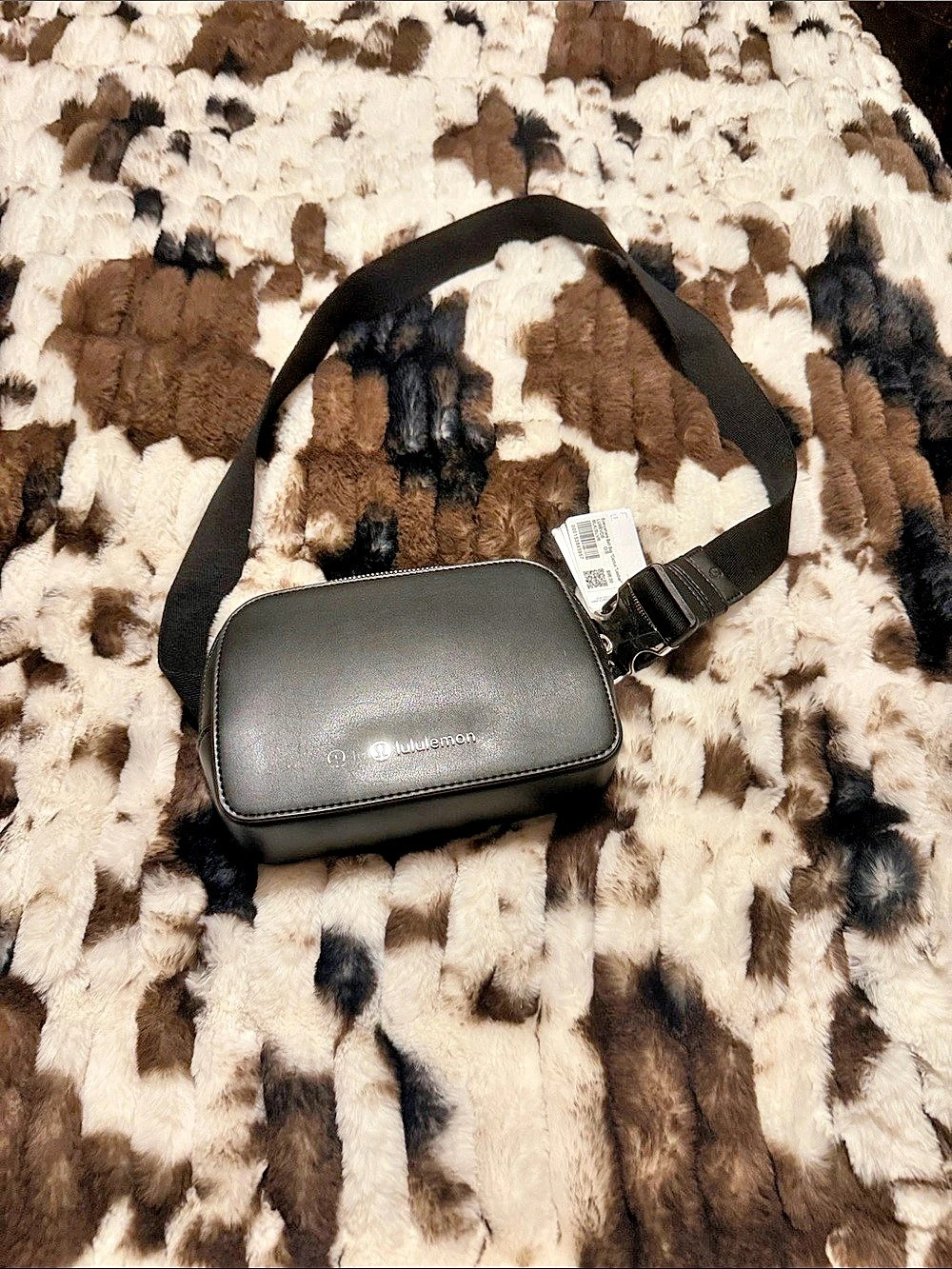 lululemon Everywhere Belt Bag cactus leather in Black NWT
